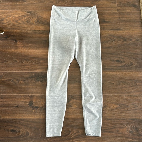 Nike Pants - Nike dri fit leggings